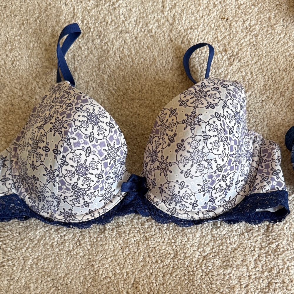 Set of Six  Floral and Solid Women's Bra Set - Picture 3 of 7